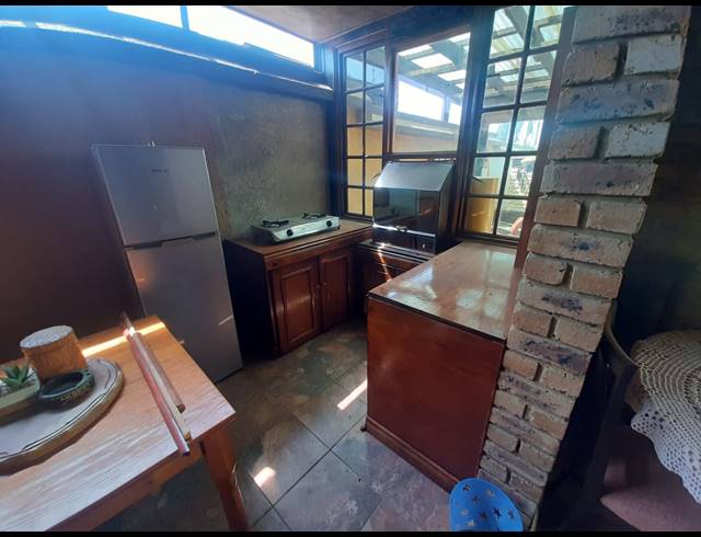 3 BEDROOM FREEHOLD FOR SALE IN MINNEBRON